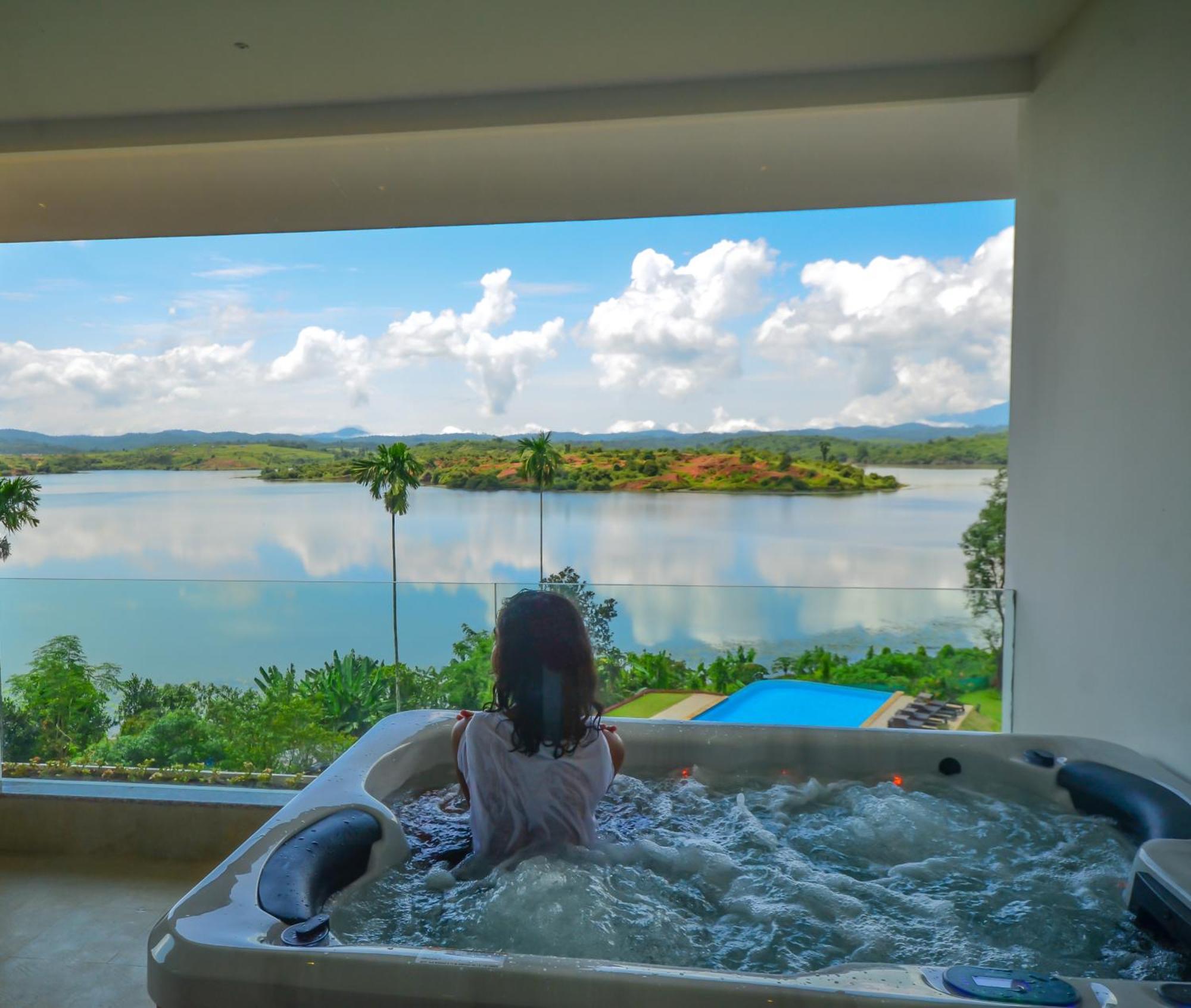 LakeRose Wayanad Resort Ambalavayal Bagian luar foto